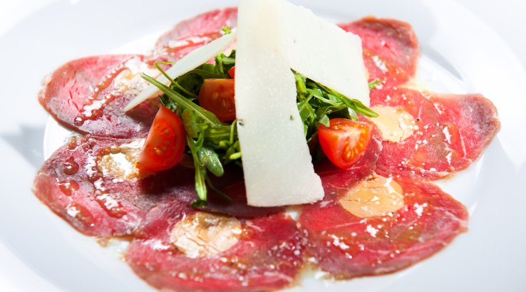 Гаряче карпачо з яловичини