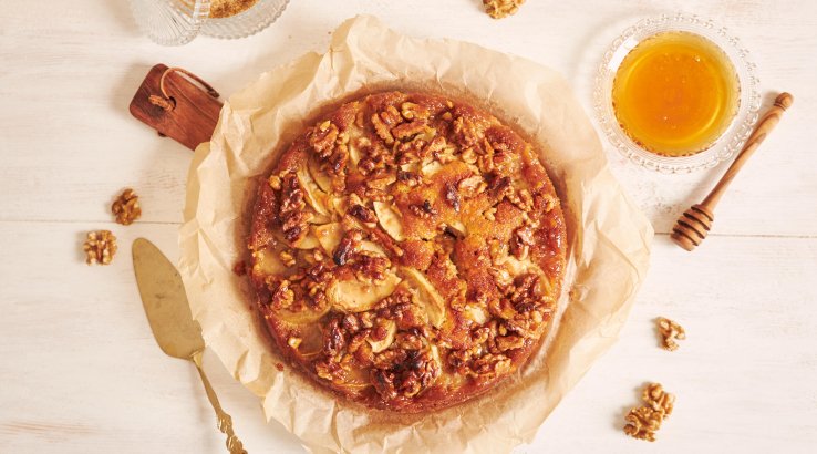 Пиріг з грушами і горіхами