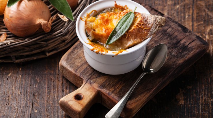 Простий французький цибулевий суп