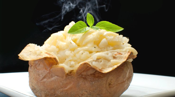 Запечена картопля із сиром