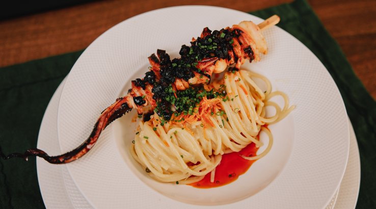 Щупальце кальмара з лимонною пастою