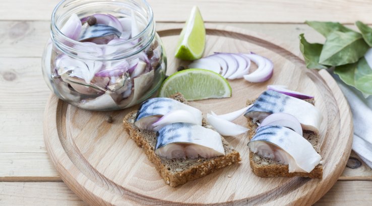 Скумбрія пряного посолу: рецепт