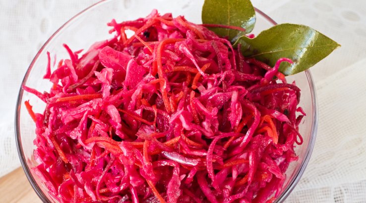 Буряковий салат з капустою