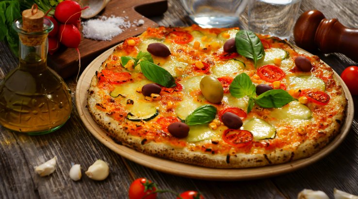 Овочева піца з кабачком