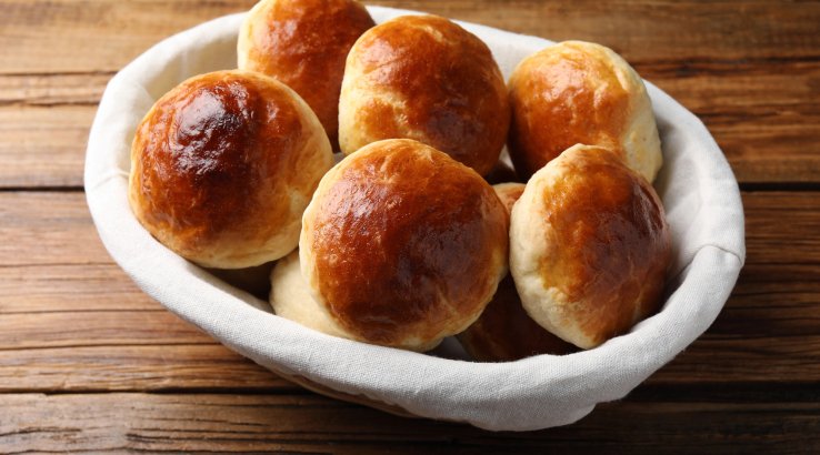 Булочки з родзинками