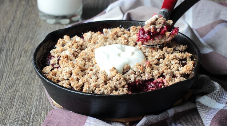 Полунично-малиновий крамбл