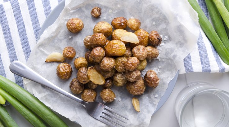 Запечена молода картопля