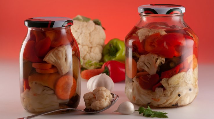 Консервований овочевий салат