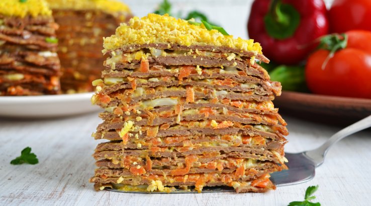 Печінковий торт з морквою