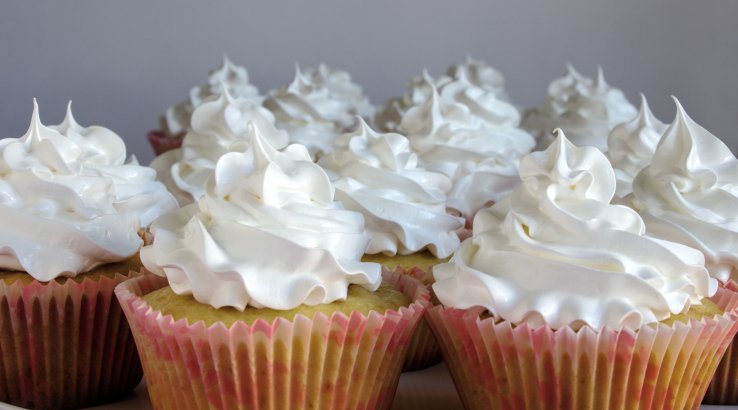 Капкейки з меренгою