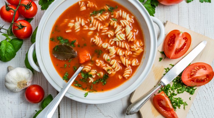 Польський томатний суп з макаронами