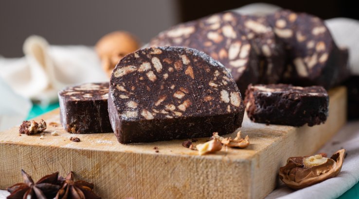 Шоколадна ковбаса на дошці