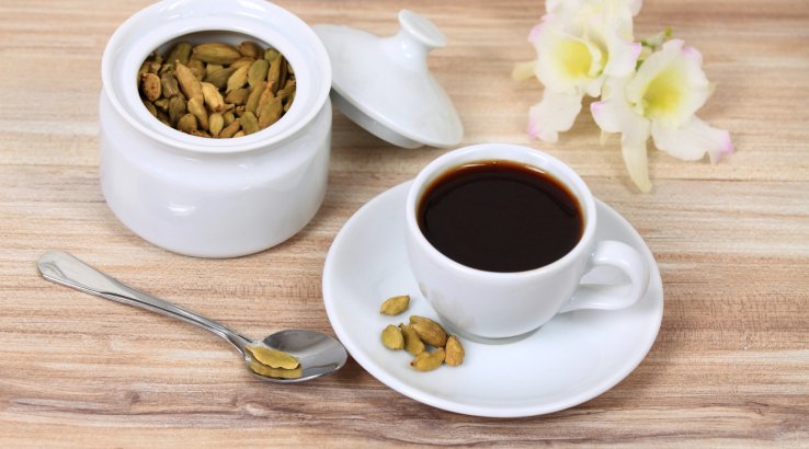 Кава з кардамоном