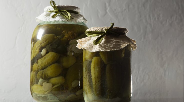 Квашені огірки на зиму під залізну кришку