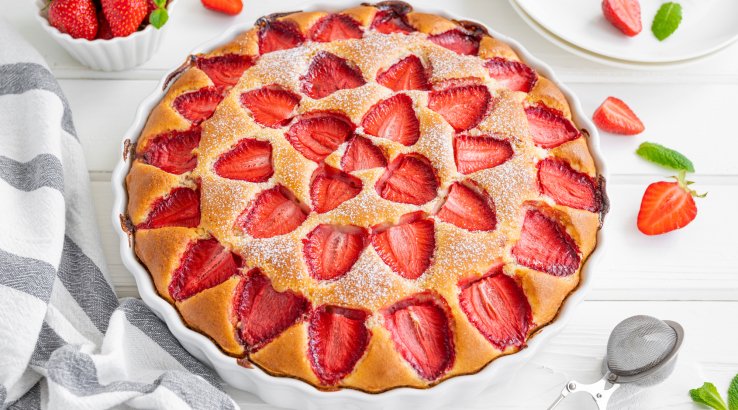 Пиріг з полуницею