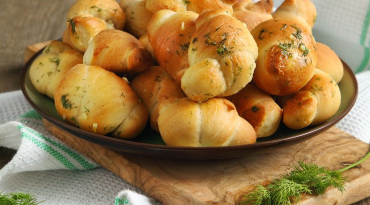 Булочки із часником і зеленню
