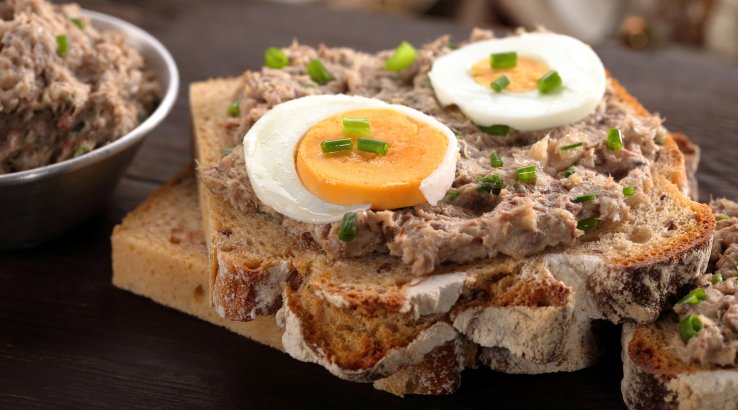 Паштет з консервованої квасолі та тунця