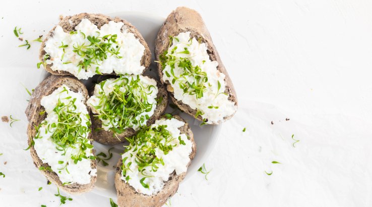 намазки на хліб із зеленню