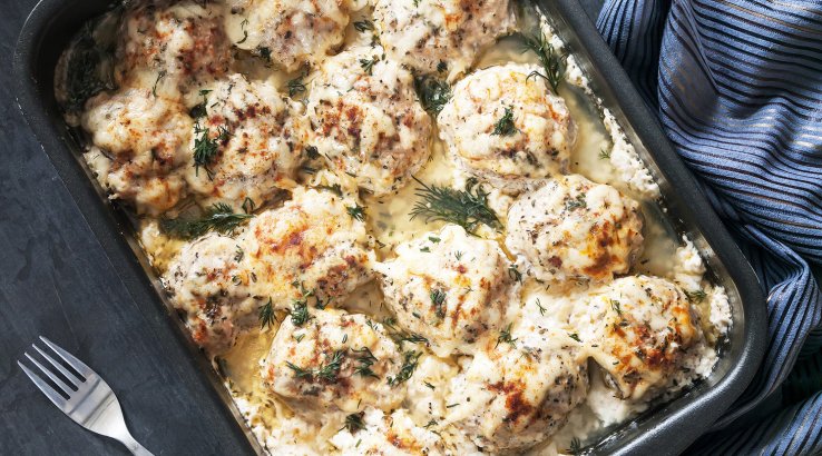 Тефтелі у вершково-часниковому соусі