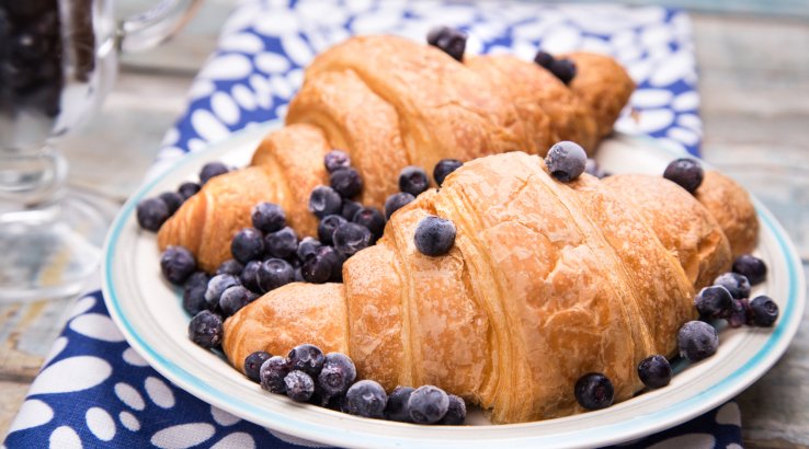 Круасани з чорницею
