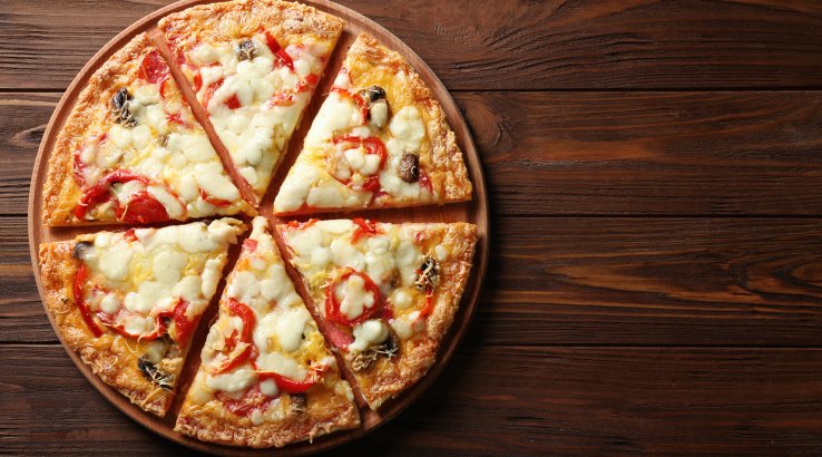 Піца на баклажановому коржі