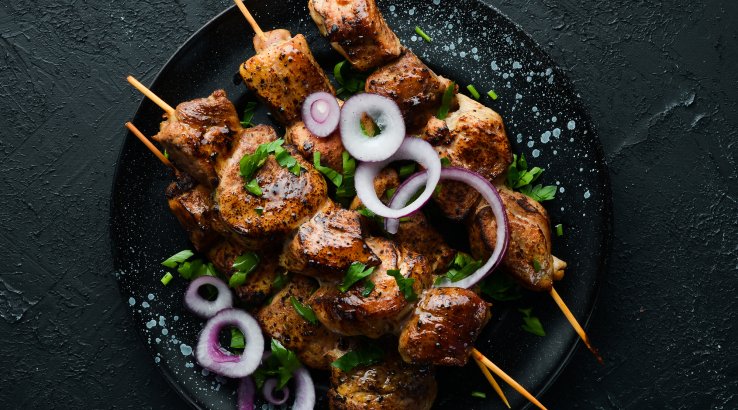 Яловичий шашлик в чайному маринаді