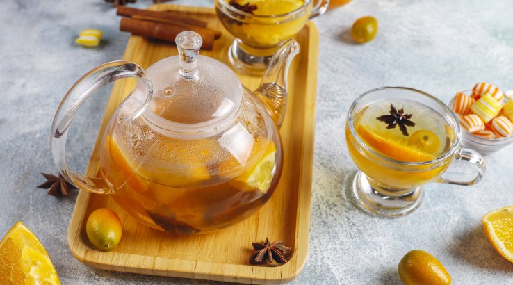 Осінній чай з фруктами, цитрусовими та спеціями