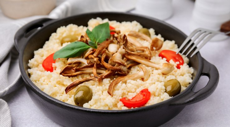 Кускус з грибним соусом