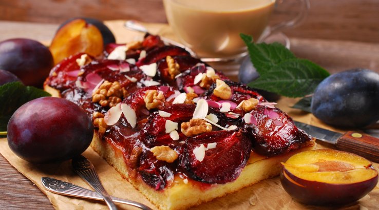 Тарт зі сливами