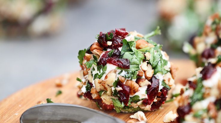 Закуска з твердого сиру