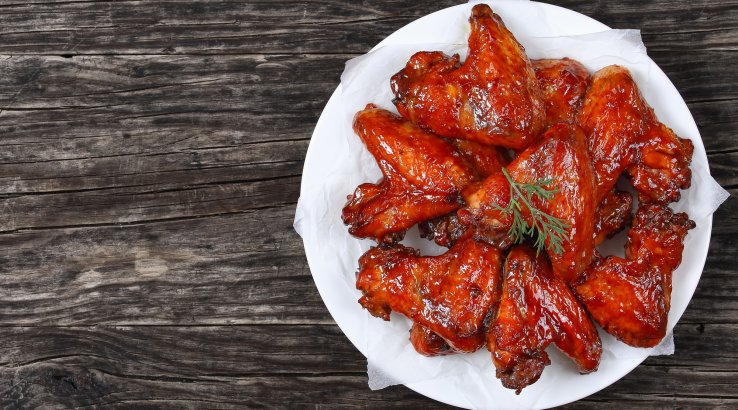 Куриные крылышки в томатном соусе