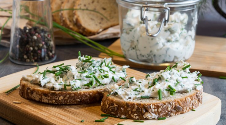 бутерброди з кроповой намазкой