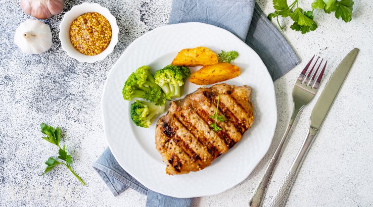 Стейк на грилі