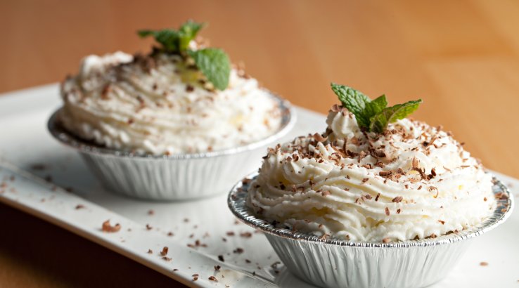 Кремові тістечка з бананом для двох