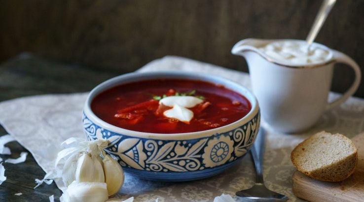 борщ с квашеной капустой и грибами