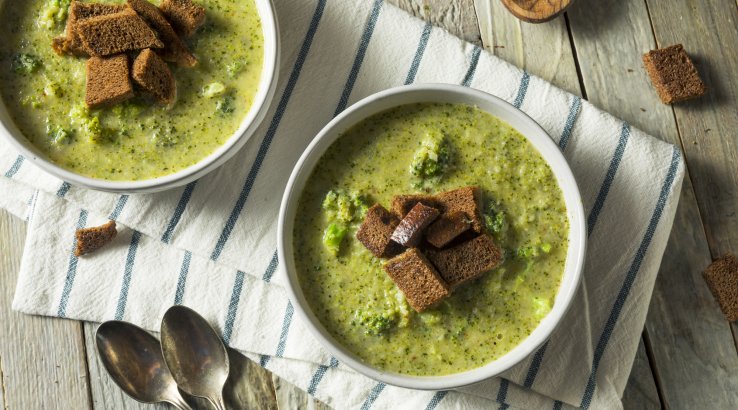 Крем-суп з броколі і кіноа