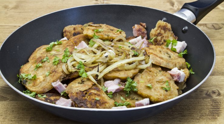 Оладки з хліба та сиру