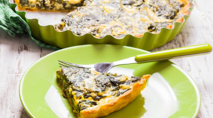 Заливний пиріг зі щавлем - рецепт