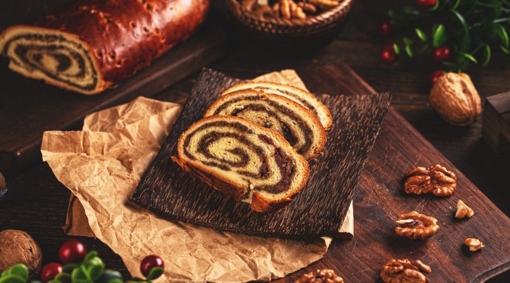 Закарпатський баник з горіхами