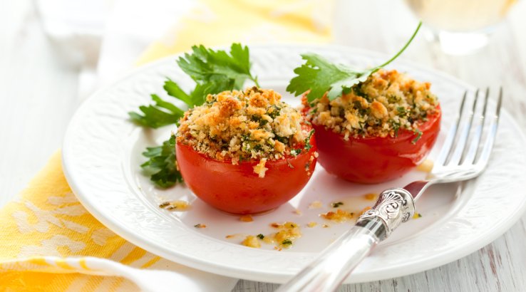 Фаршировані помідори з рибою