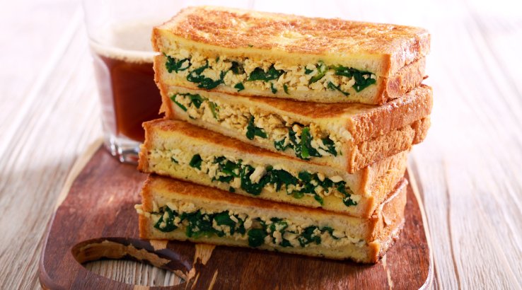 Сендвіч з фетою і шпинатом