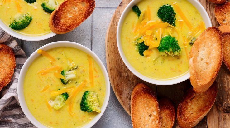 Сирний суп з броколі