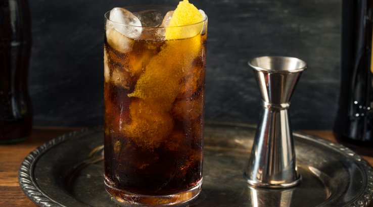 Коктейль з колою