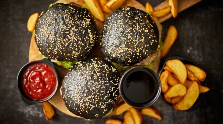 Домашній чорний бургер