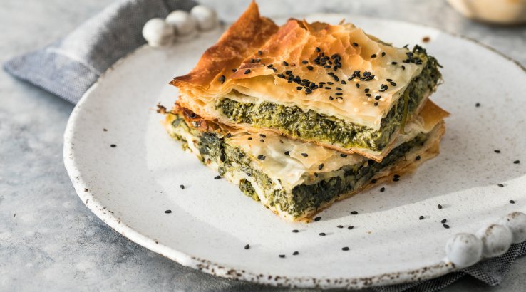 Спанакопіта зі шпинатом і цибулею-пореєм