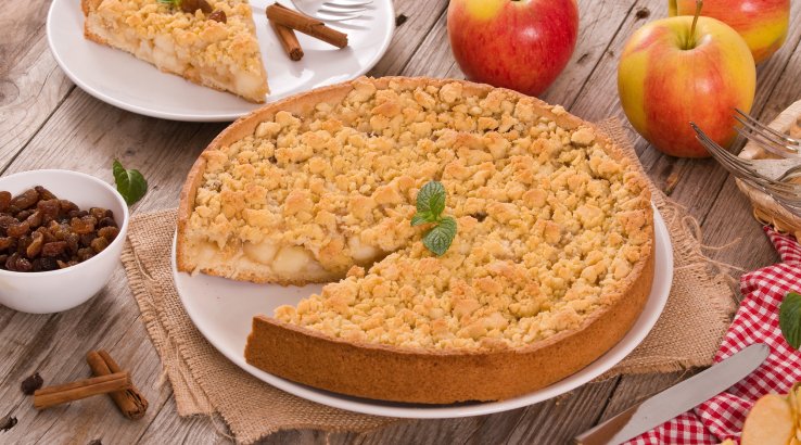 Пісочний пляцок з яблуками