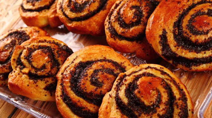 Булочки-равлики з маком