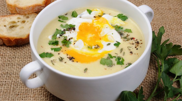 Овочевий суп з яйцями