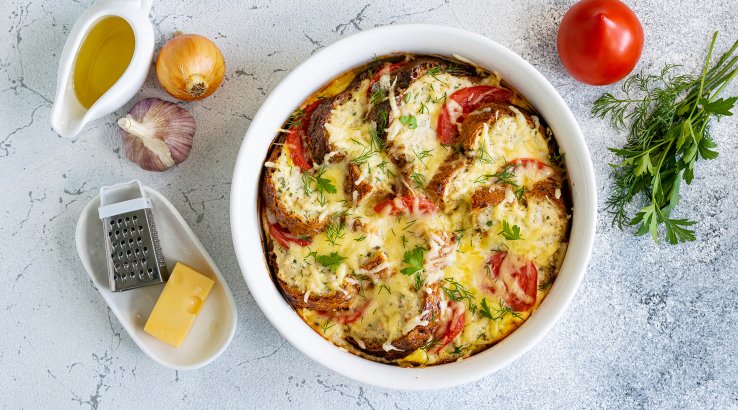 коблер з хлібом і курячим фаршем