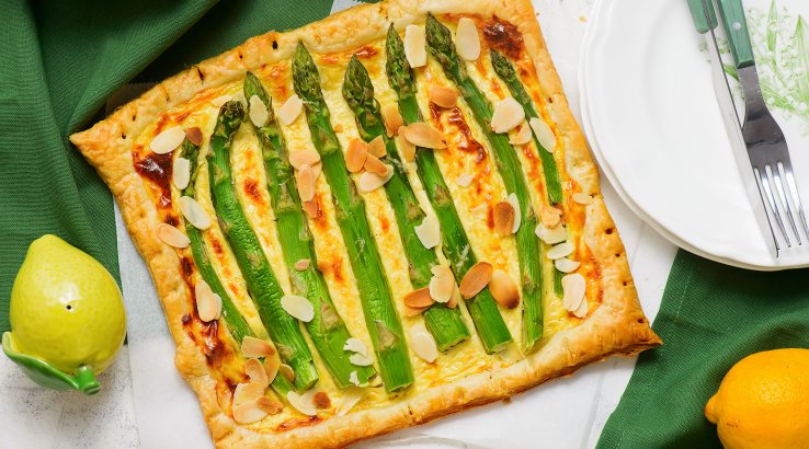 Тарт зі спаржею